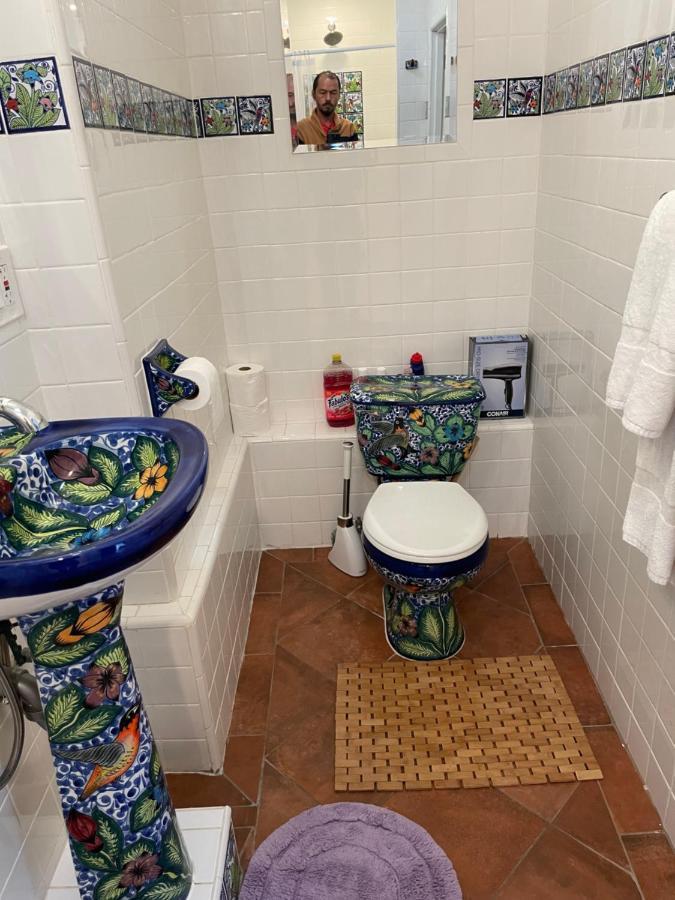 Hospedagem domiciliar Private W/ Private Full Bathroom & Wifi & Ac & Shared Kitchen In Angeles *