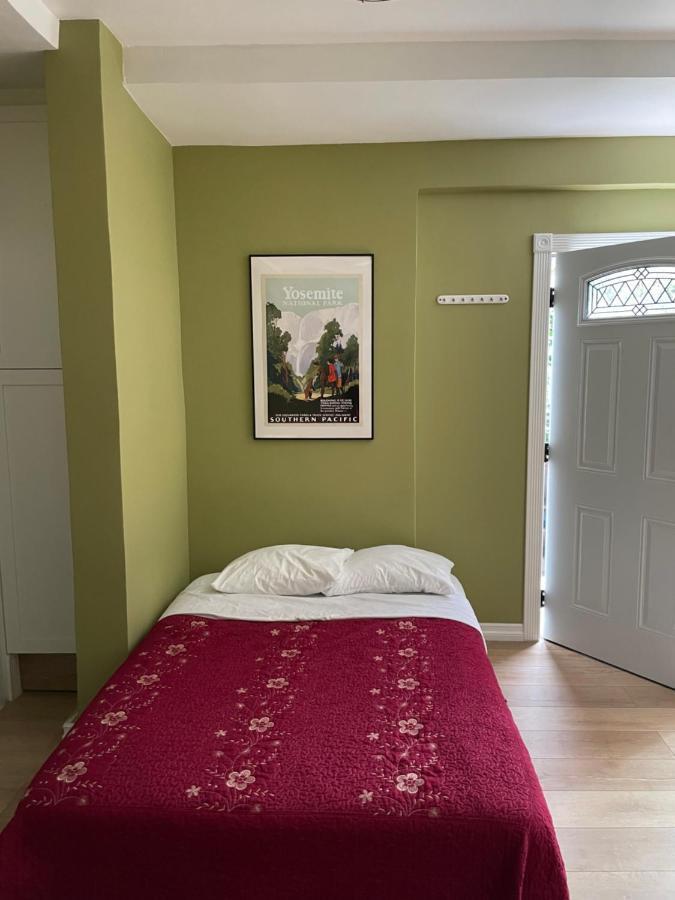 Hospedagem domiciliar Private W/ Private Full Bathroom & Wifi & Ac & Shared Kitchen In Angeles *